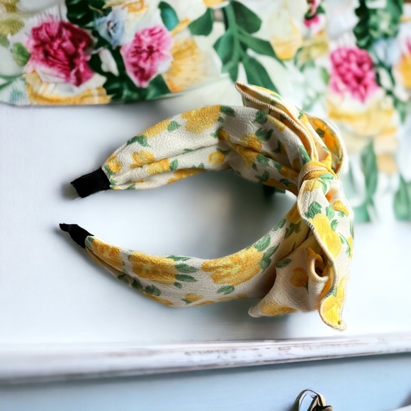 Hairband - Picture 5 of 5